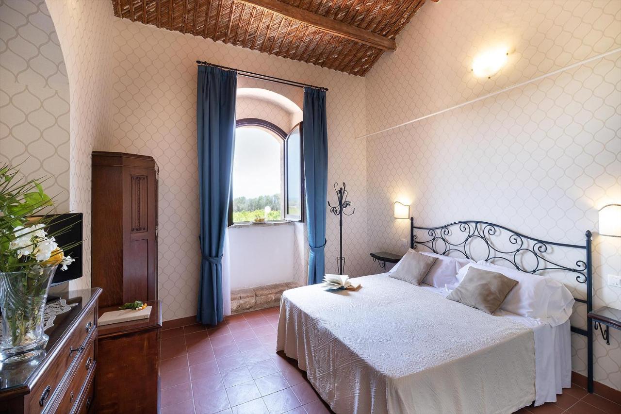 Hotel Villa Favorita Noto Exteriör bild