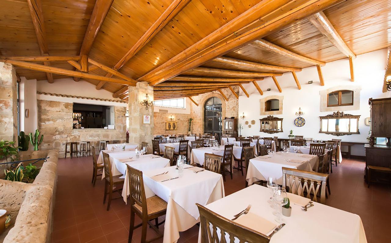 Hotel Villa Favorita Noto Exteriör bild